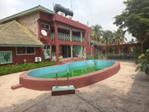 4 bedroom house with 2 bed outhouse to let at East Legon Ambassadorial Encl