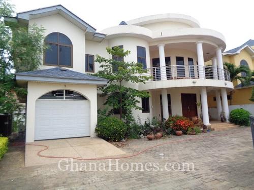 Executive-4-bedroom-townhouse-for-rent-in-AU-Village-Cantonments-Accra-Ghana