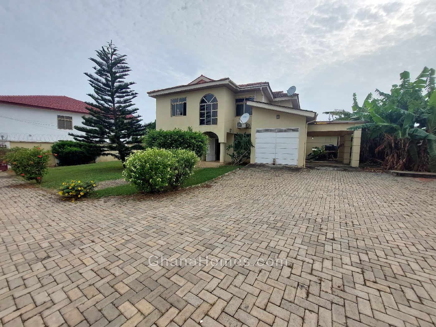 4-Bedroom-Estate-House-for-Rent-in-Cantonments-in-Accra-Ghana